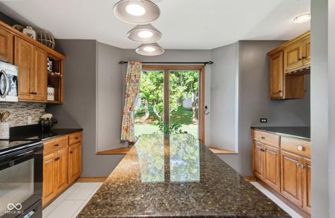 6036 Chinkapin Drive Columbus IN 47201