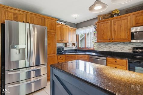 6036 Chinkapin Drive Columbus IN 47201