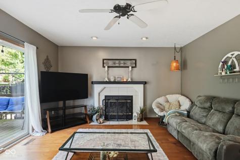 6036 Chinkapin Drive Columbus IN 47201