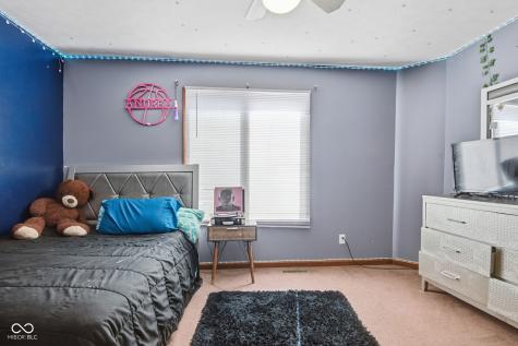 6036 Chinkapin Drive Columbus IN 47201