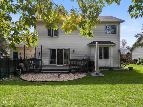 6036 Chinkapin Drive Columbus IN 47201