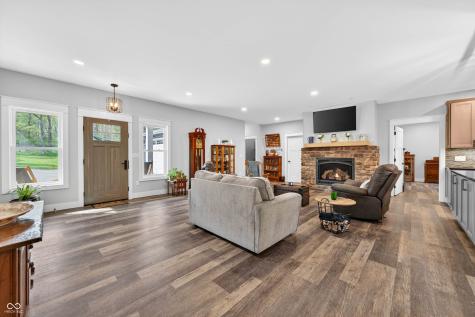 5980 Pine Tree Lane Morgantown IN 46160