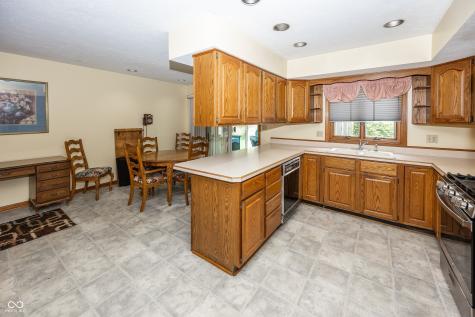 7448 W 100 North Greenfield IN 46140