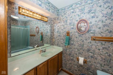 7448 W 100 North Greenfield IN 46140