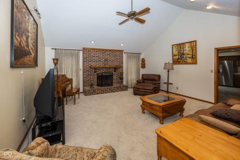 7448 W 100 North Greenfield IN 46140