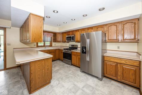 7448 W 100 North Greenfield IN 46140