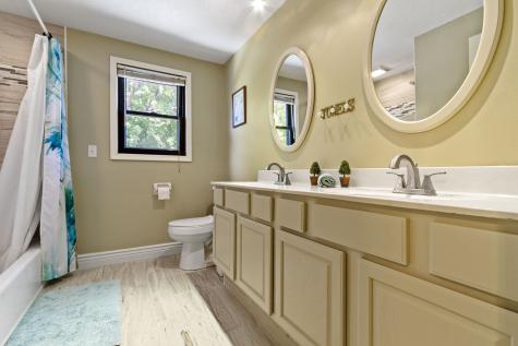 380 Patricia Court Carmel IN 46033