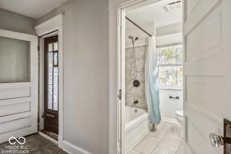 537 E 33rd Street Indianapolis IN 46205