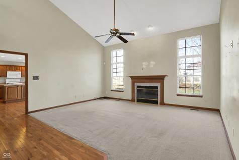 1498 Macintosh Court Avon IN 46123