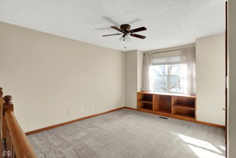 1498 Macintosh Court Avon IN 46123