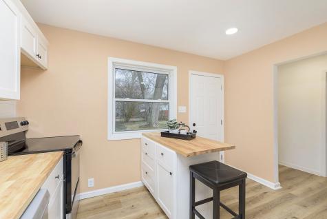 2737 Sangster Avenue Indianapolis IN 46218