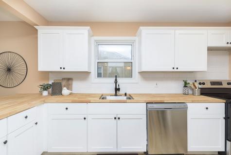 2737 Sangster Avenue Indianapolis IN 46218