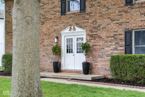 1127 Junco Drive Columbus IN 47203