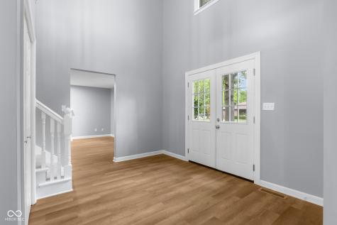 1127 Junco Drive Columbus IN 47203