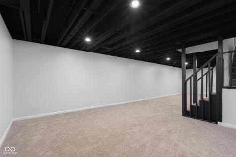 1127 Junco Drive Columbus IN 47203