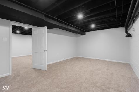 1127 Junco Drive Columbus IN 47203