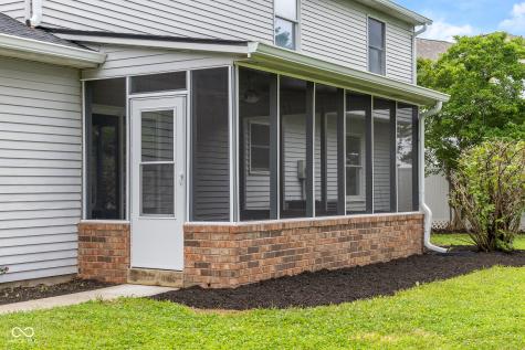 1127 Junco Drive Columbus IN 47203