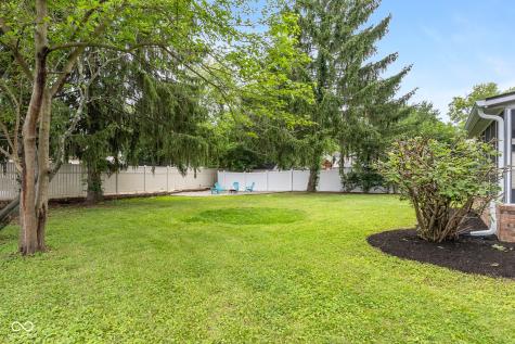 1127 Junco Drive Columbus IN 47203