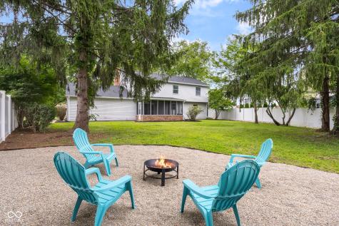 1127 Junco Drive Columbus IN 47203