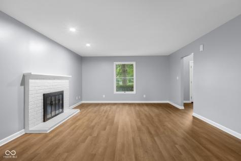 1127 Junco Drive Columbus IN 47203