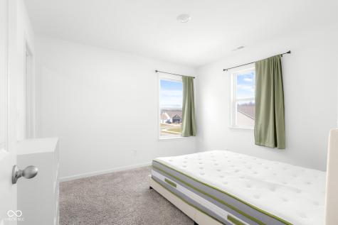 5737 Lauren Lane Columbus IN 47203