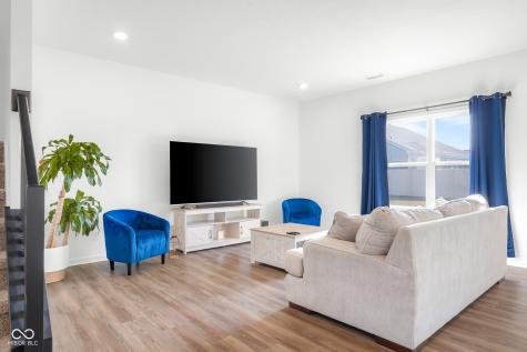 5737 Lauren Lane Columbus IN 47203