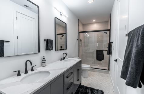 1047 N Beville Avenue Indianapolis IN 46201