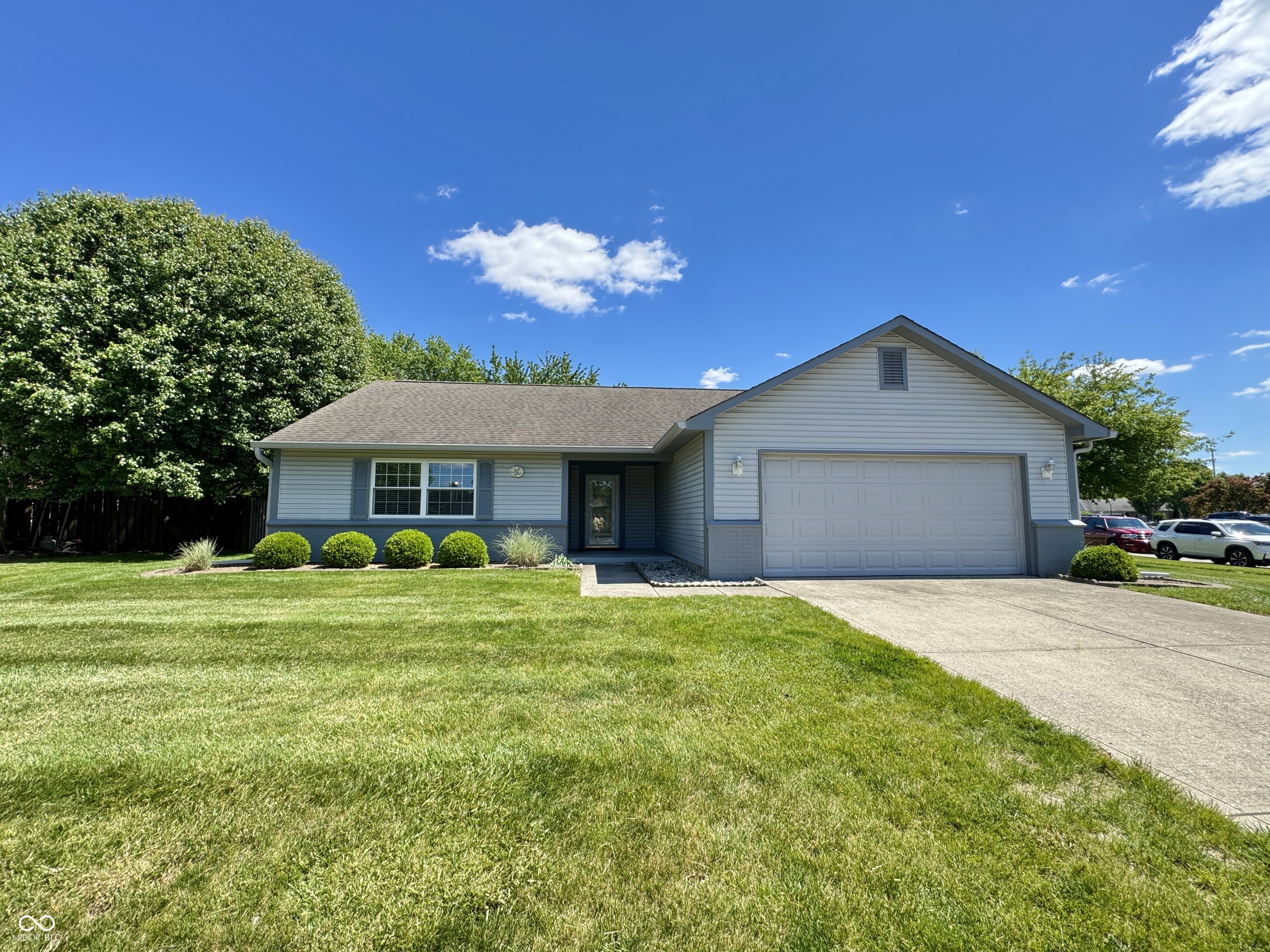 597 Hunting Creek Drive Greenwood IN 46142