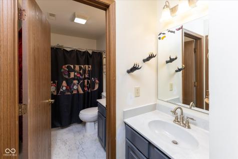 4815 Carlsbad Circle Indianapolis IN 46241