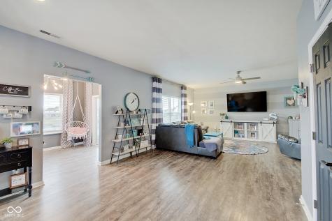 7102 Beal Lane Indianapolis IN 46217