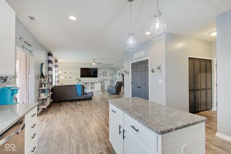 7102 Beal Lane Indianapolis IN 46217