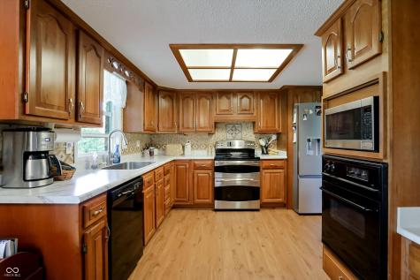 8175 S Mitthoeffer Road Indianapolis IN 46259