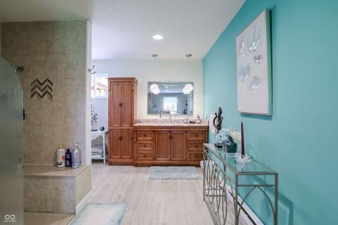 8175 S Mitthoeffer Road Indianapolis IN 46259