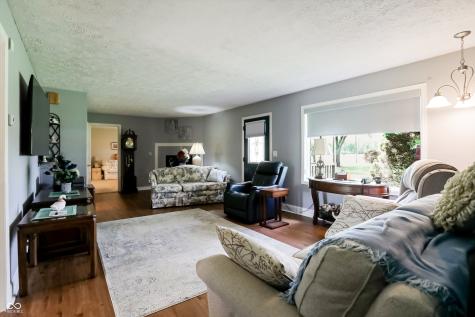 8175 S Mitthoeffer Road Indianapolis IN 46259