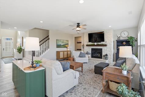 10702 Oak Bend Boulevard Indianapolis IN 46239