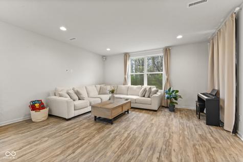 1398 Sarah Way Avon IN 46123