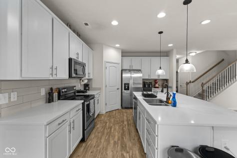 1398 Sarah Way Avon IN 46123
