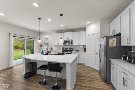 1398 Sarah Way Avon IN 46123