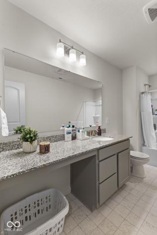1398 Sarah Way Avon IN 46123