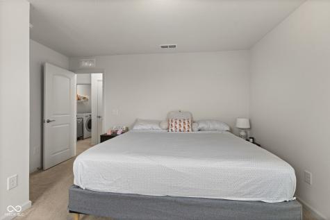 1398 Sarah Way Avon IN 46123