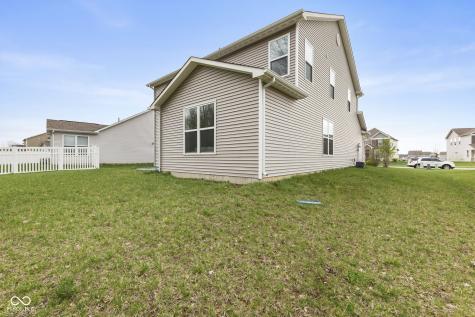 1398 Sarah Way Avon IN 46123