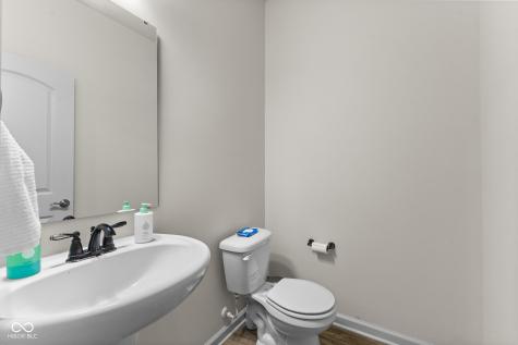 1398 Sarah Way Avon IN 46123