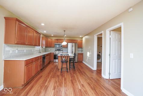 533 Schmitt Road Indianapolis IN 46239