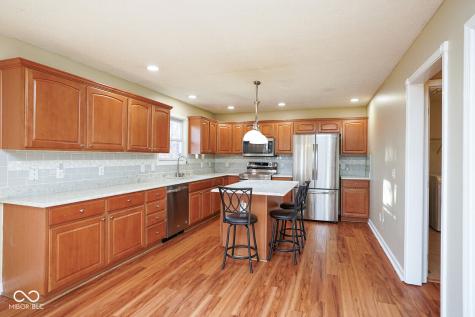 533 Schmitt Road Indianapolis IN 46239