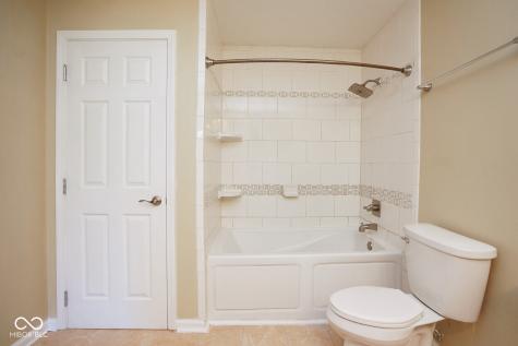 533 Schmitt Road Indianapolis IN 46239