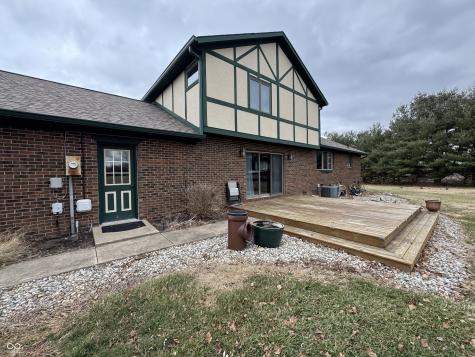 1964 N State Road 47 Crawfordsville IN 47933