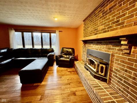 1964 N State Road 47 Crawfordsville IN 47933