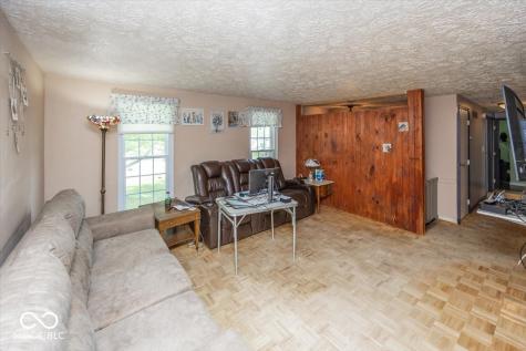 6601 Glenshire Way Indianapolis IN 46237