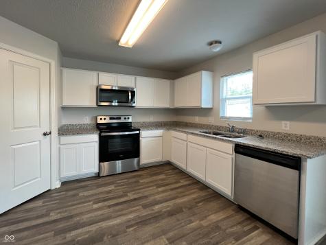 1131 Deer Trail Connersville IN 47331