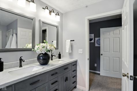 682 Shannon Court Noblesville IN 46062